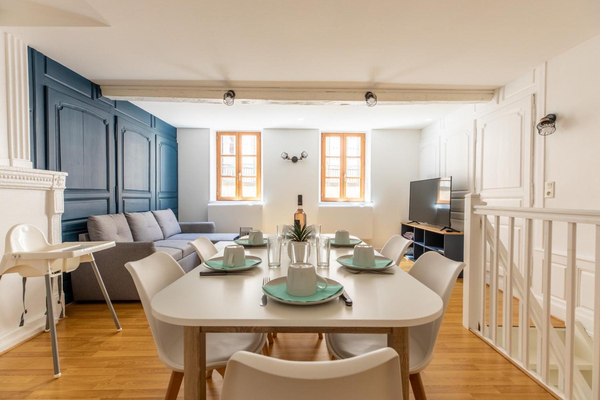 Le Petit Pirou # Cosy # Halte Auvergne Thiers Esterno foto