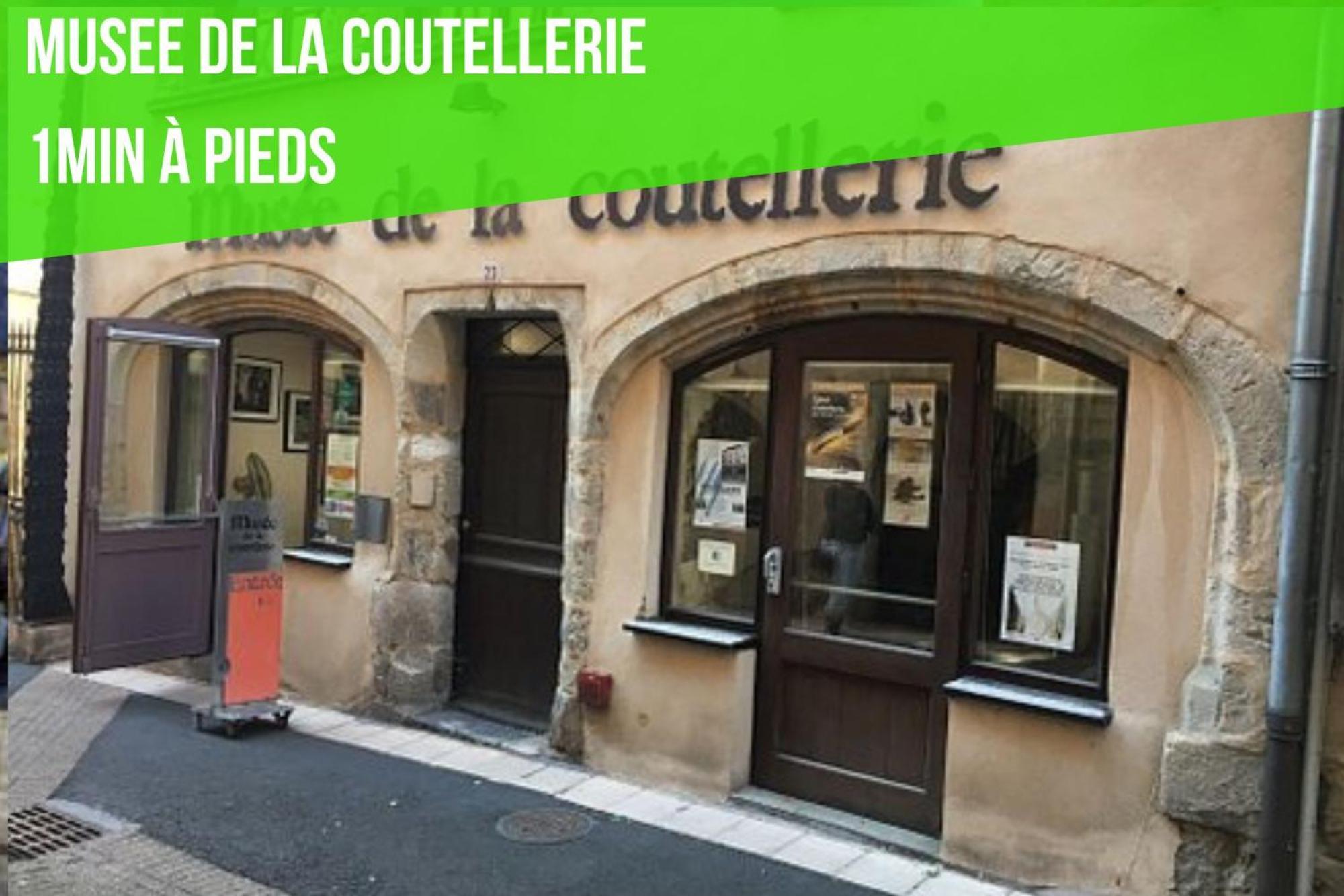 Le Petit Pirou # Cosy # Halte Auvergne Thiers Esterno foto